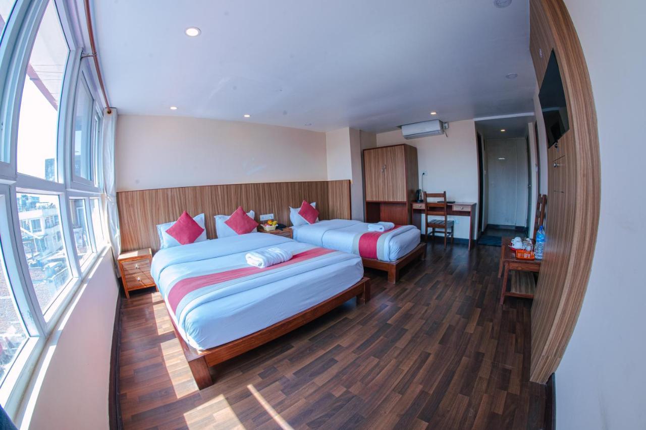 Hotel Chhimeki Катманду Экстерьер фото