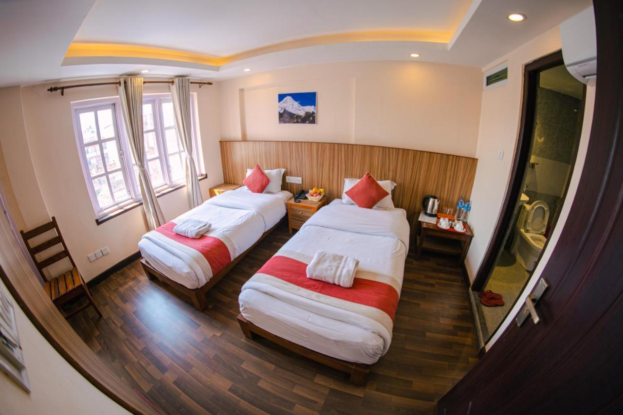 Hotel Chhimeki Катманду Экстерьер фото